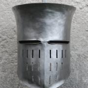 Heaume à timbre plat