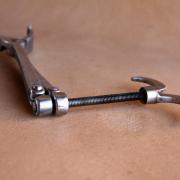 Pince ouvre bouche de chirurgien dentiste